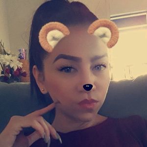 Meet your Posher, Isabel